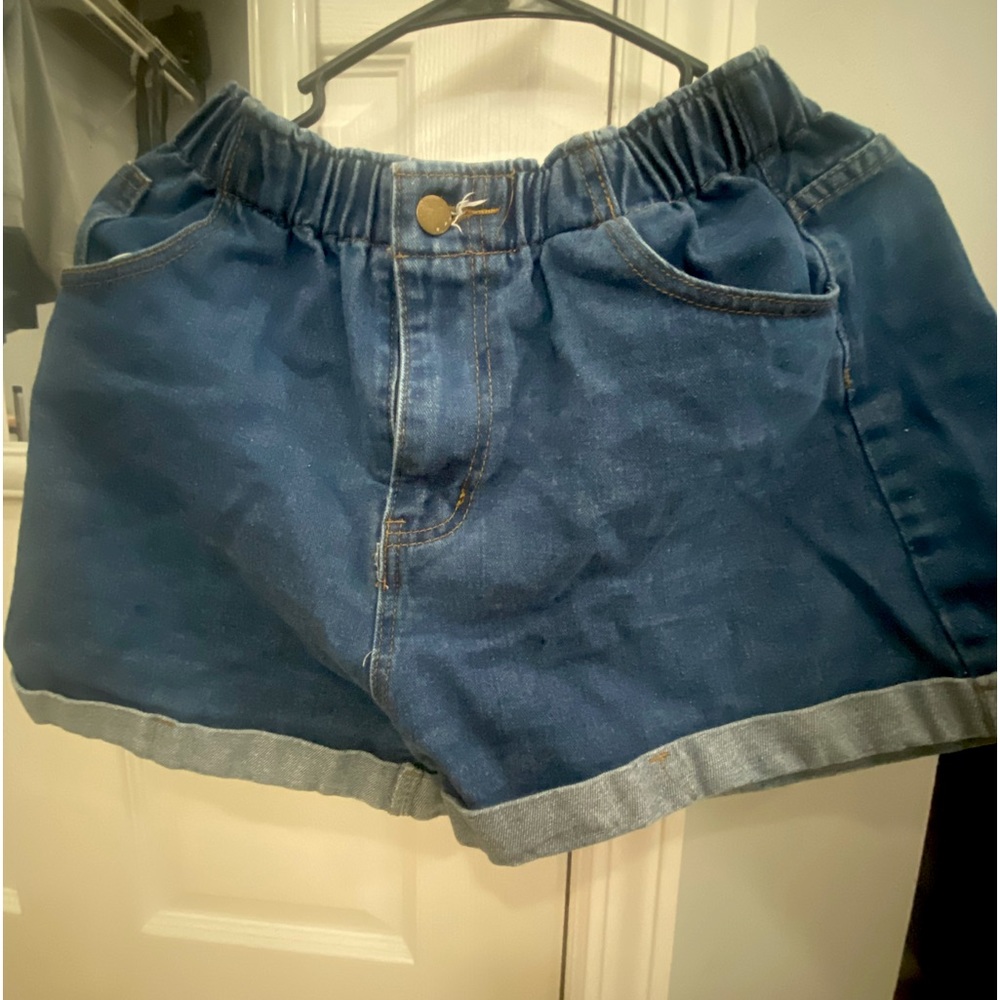 Scrunch waist jean shorts - Picture 1 of 3